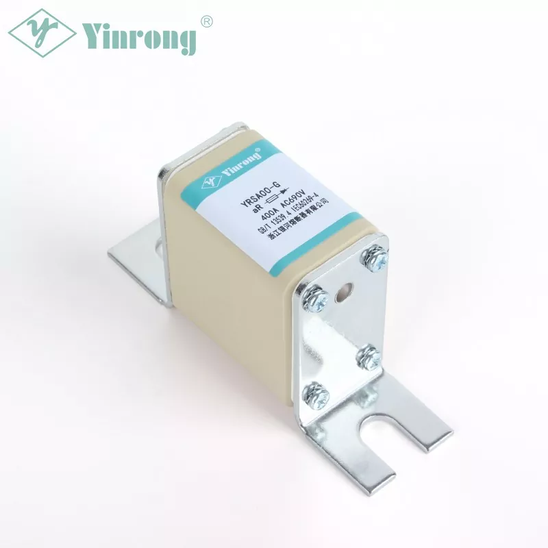 690V DIN Blade Kvadrat Gövdəli Yüksək Sürətli Qoruyucu